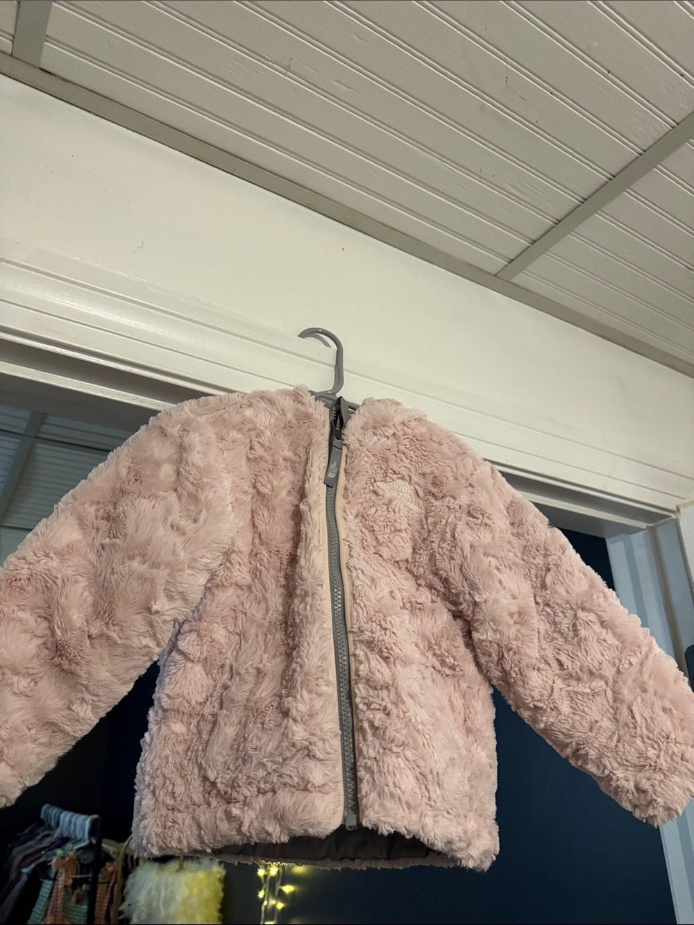 The North Face Girls' Light Pink Faux Fur Puffer REVERSIBLE grey jacket